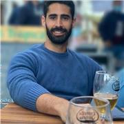 Me llamo Marcos, soy ingeniero industrial y eléctrico. Trabajo como ingeniero y soy una persona muy activa.